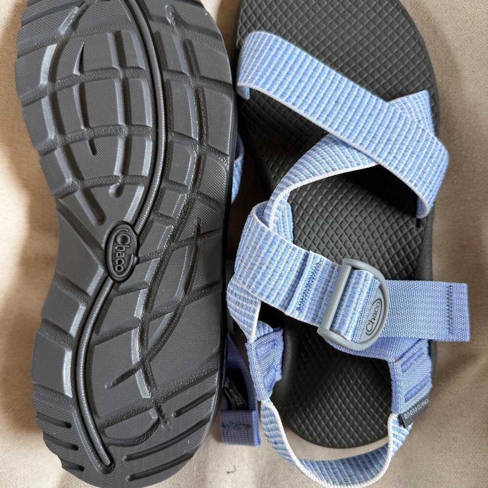 New in Box, Chaco Women's Mega Z / Cloud Sandal, Size 8, Pucker Hydrangea